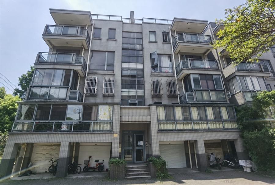 上海市青浦区三友星墅277栋3F 