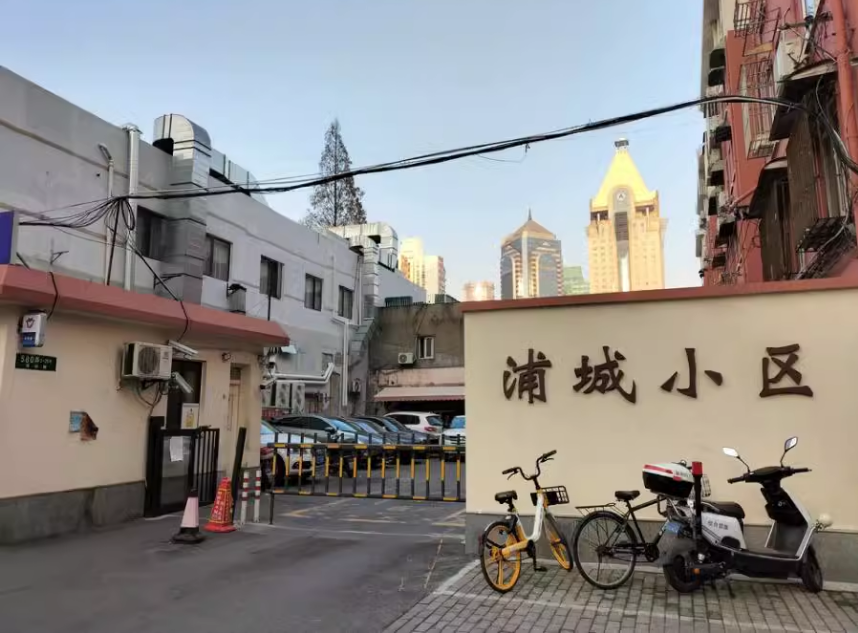 上海市浦东新区浦城小区19栋6F 