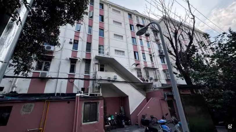 上海市浦东新区上钢七村27栋6F 