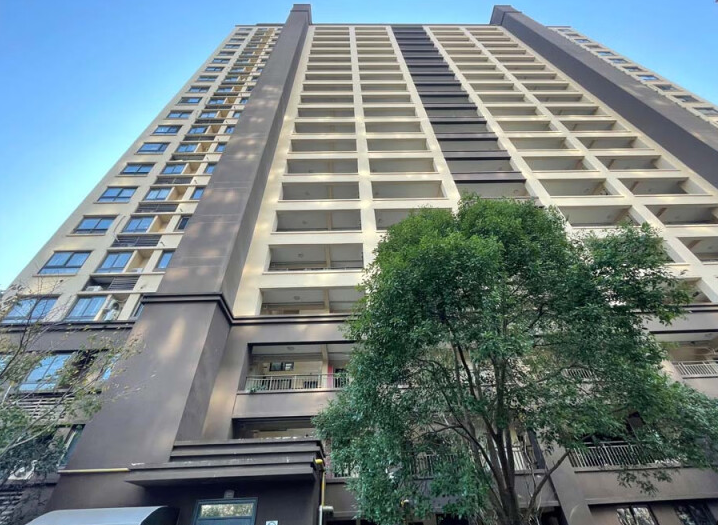 上海市宝山区信达蓝庭201栋1F 