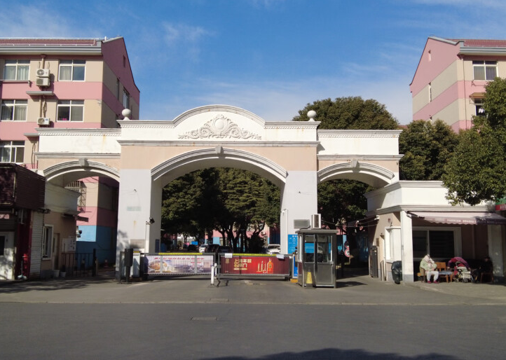 上海市浦东新区荣华苑26栋1F 