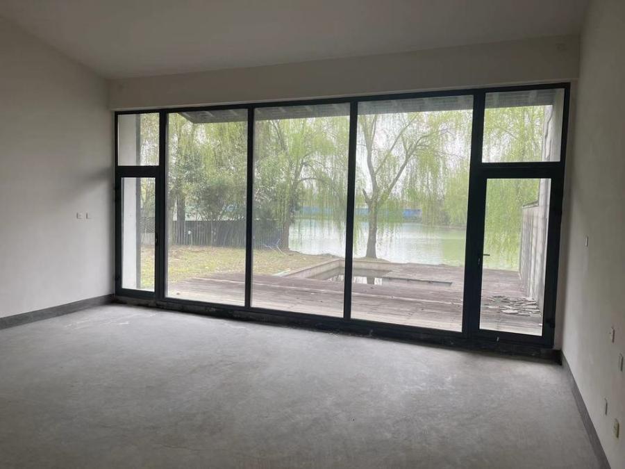 上海市青浦区涵璧湾金泽镇23栋 