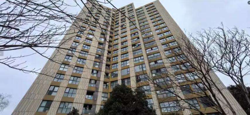 上海市闵行区皇都花园97栋19F 