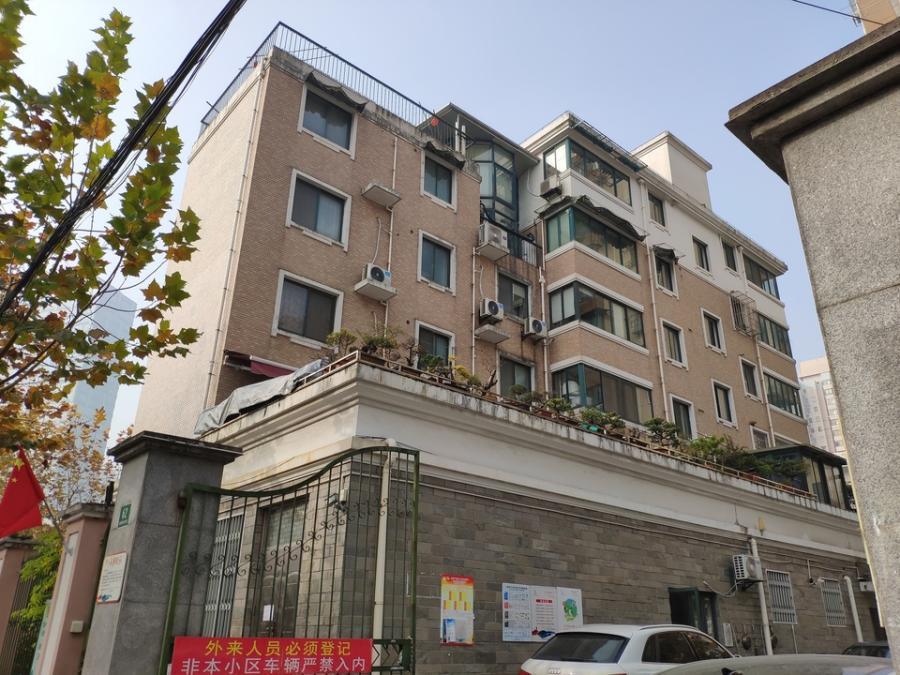 上海市虹口区鸿甸公寓62栋3F 