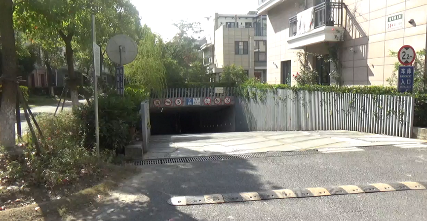 上海市嘉定区安亭新镇宾根花园81栋5F 