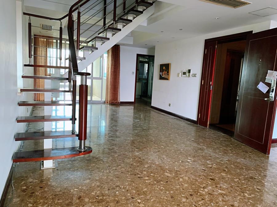 上海市浦东新区世茂湖滨花园7栋5F 