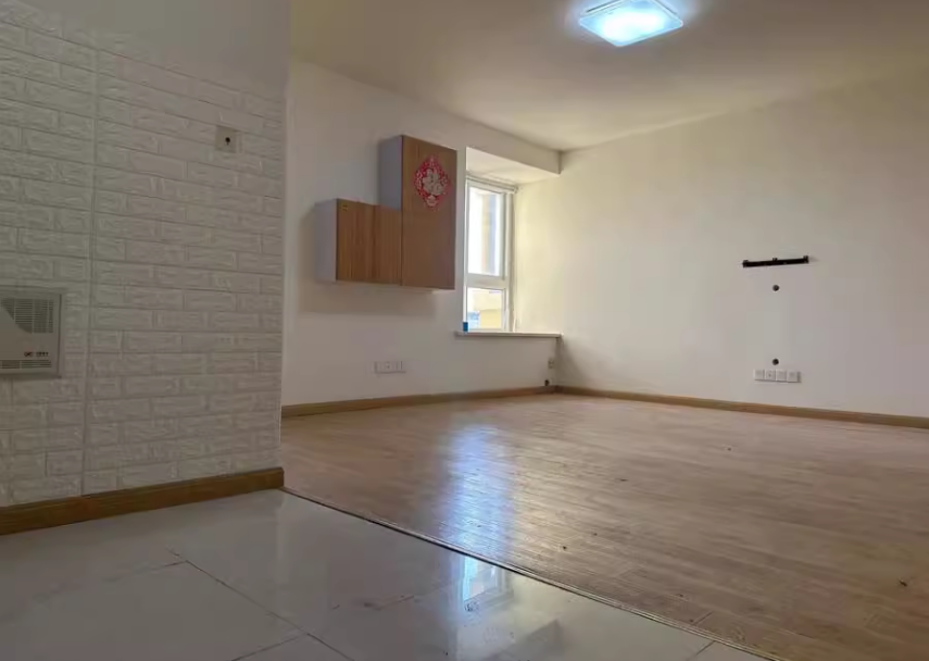 上海市奉贤区海尚墅林苑2栋5F 