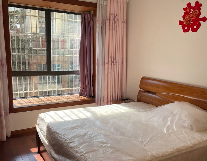 上海市松江区丽水豪庭50栋3F 