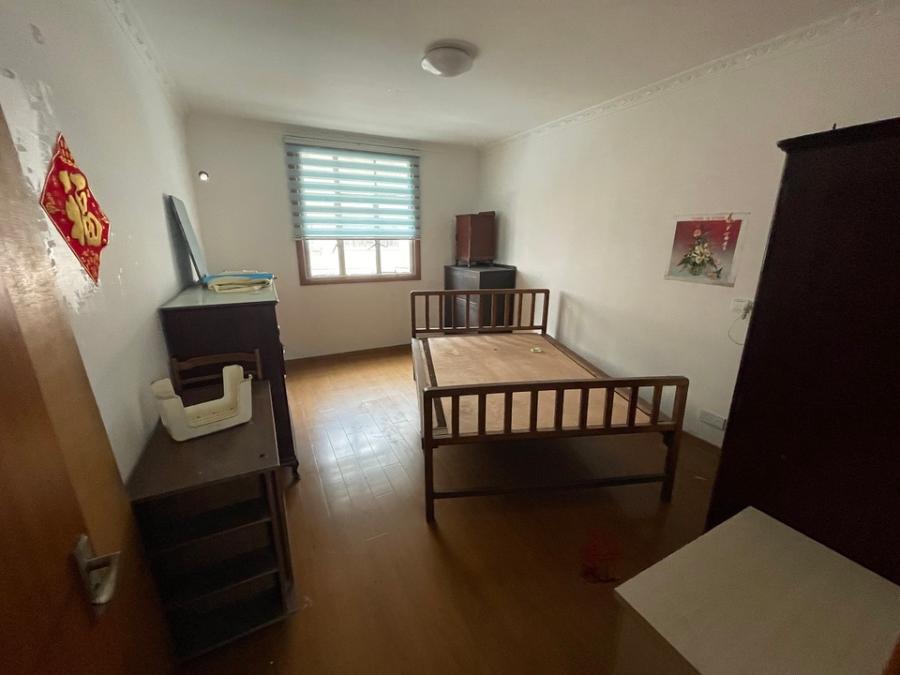 上海市宝山区临江新村12栋3F 