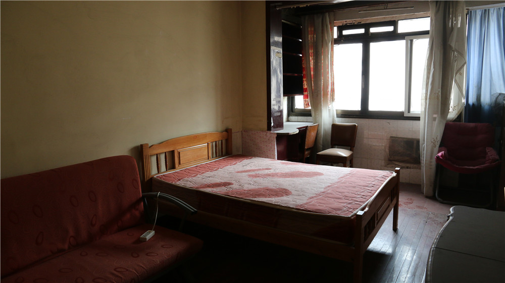 上海市闵行区天一小区32栋5F 