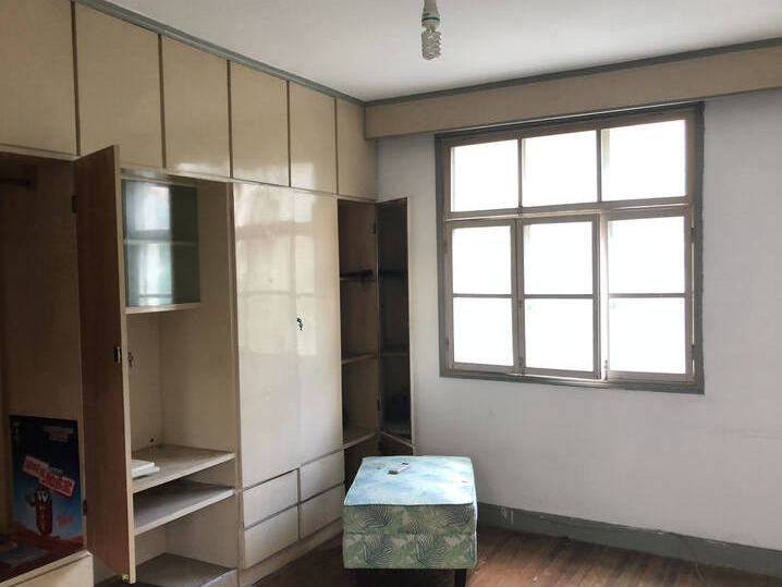 上海市浦东新区听潮四村35栋3F 