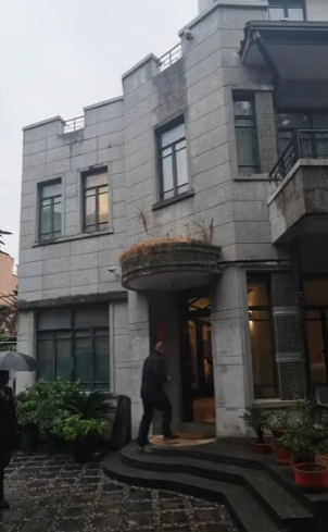 上海市徐汇区建国西路355弄小区9栋 