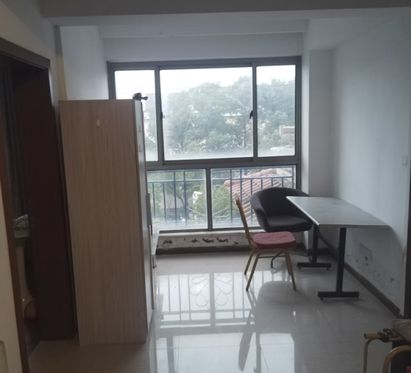 上海市松江区米兰诺贵都15栋3F 