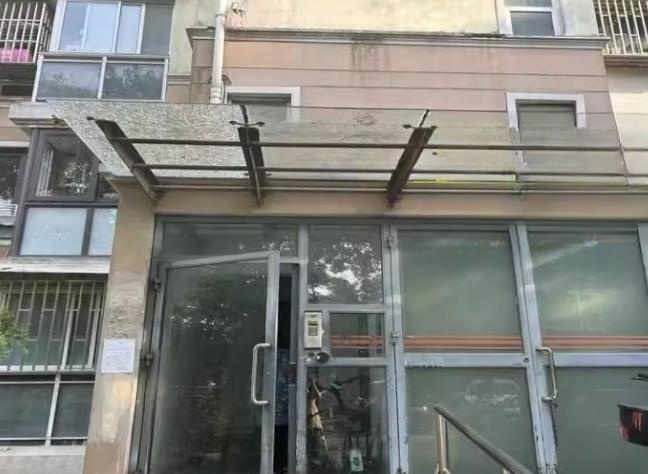 上海市嘉定区曹江公寓46栋11F 