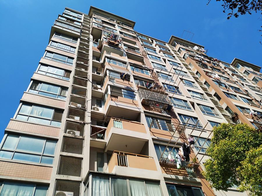 上海市宝山区馨佳园2栋1F 