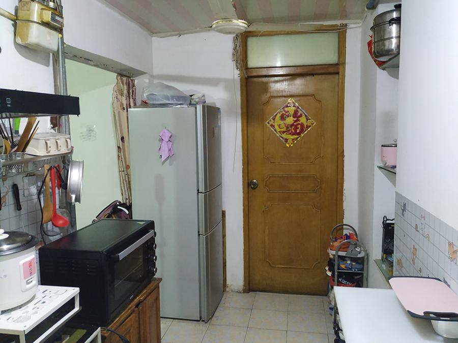 上海市宝山区泰和路318弄小区12栋4F 