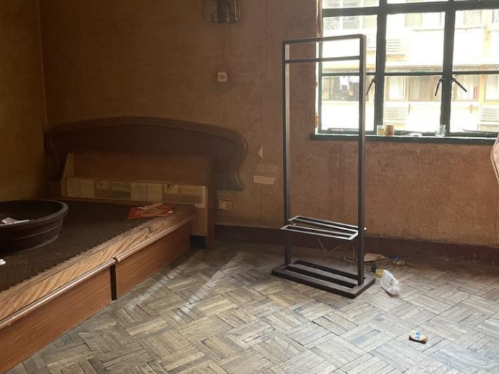 上海市长宁区宁康小区9栋3F 