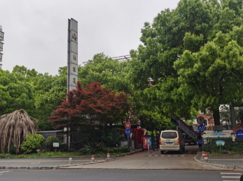 上海市宝山区鹏程花苑17栋4F 