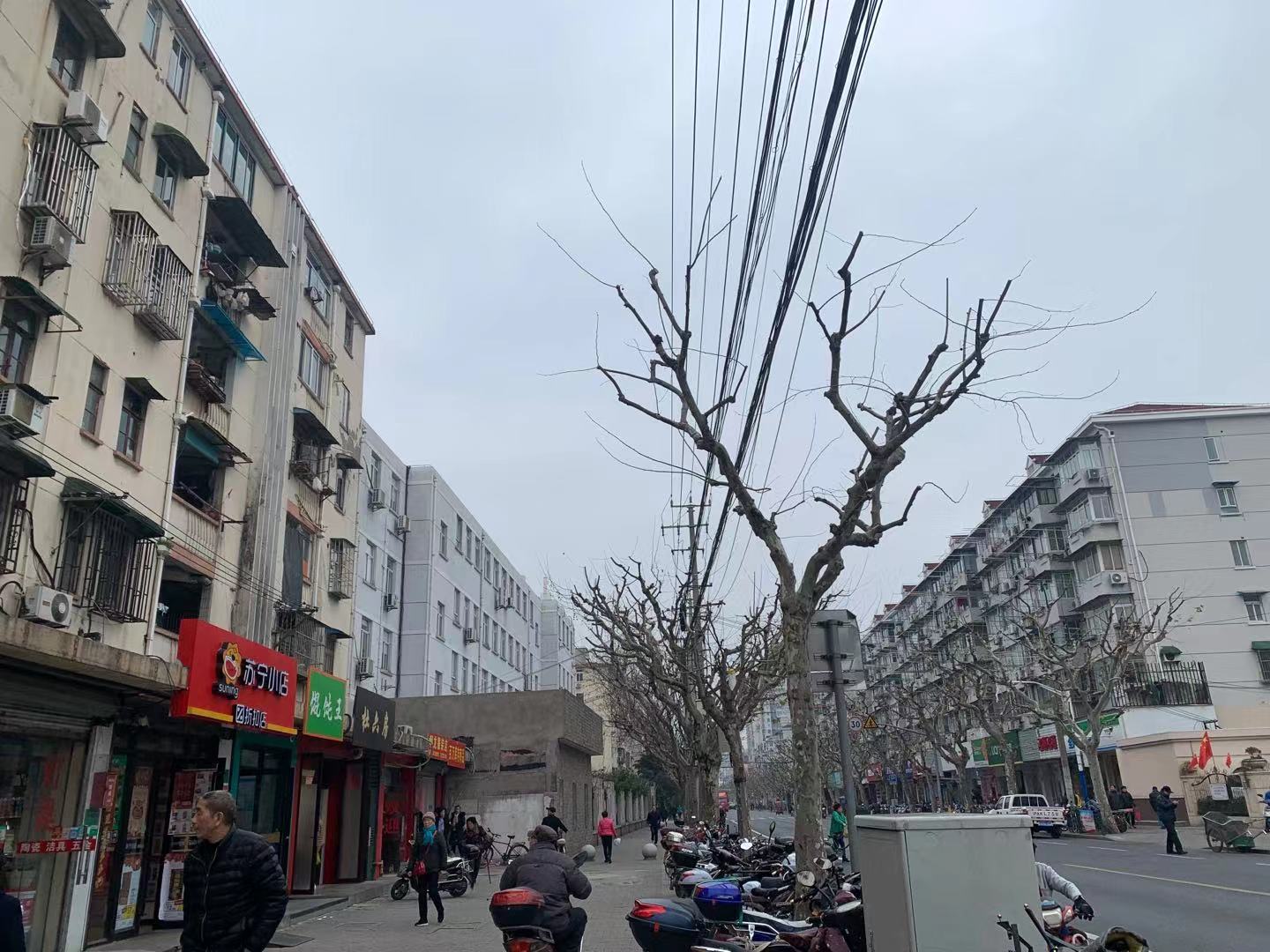 上海市普陀区宜川一村198栋5F 