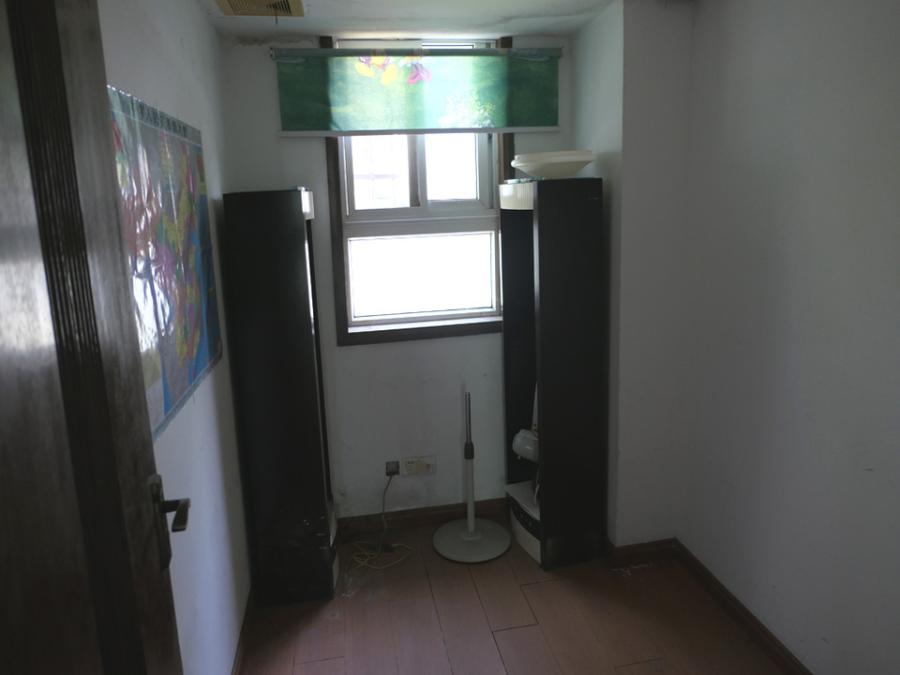 上海市闵行区小富人家36栋1F 