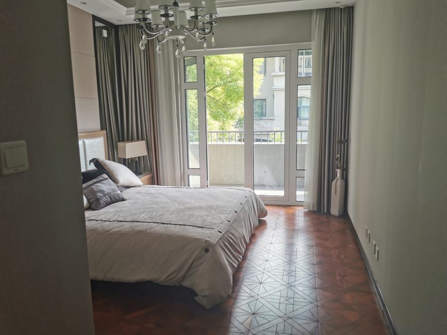 上海市浦东新区金领国际小区57栋2F 