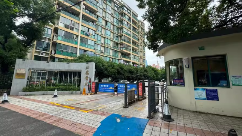 上海市长宁区虹桥馨苑2栋3F 