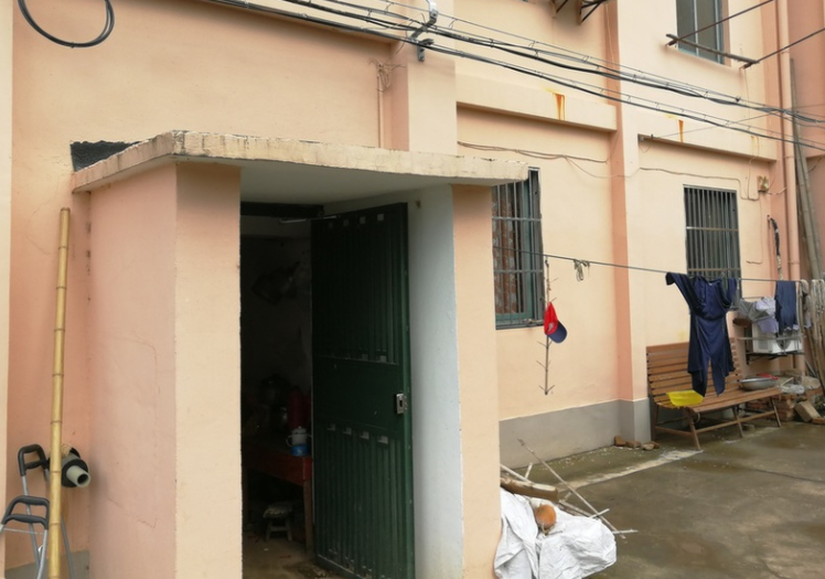 上海市崇明区前进农场供应站生活区3栋4F 