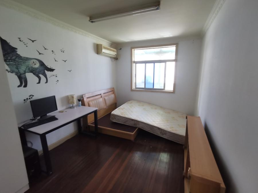 上海市浦东新区三八新村27栋2F 