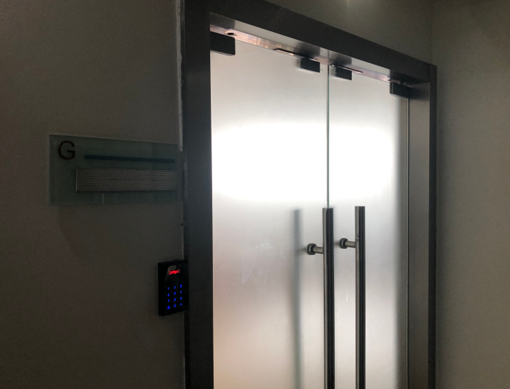 上海市奉贤区南方国际大厦8519栋23F 