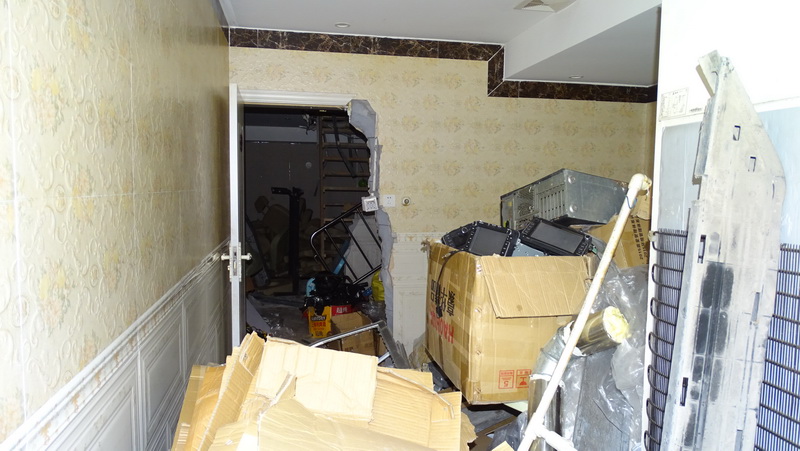 上海市嘉定区新世界休闲生活广场曹安公路2302弄25栋1-2F 