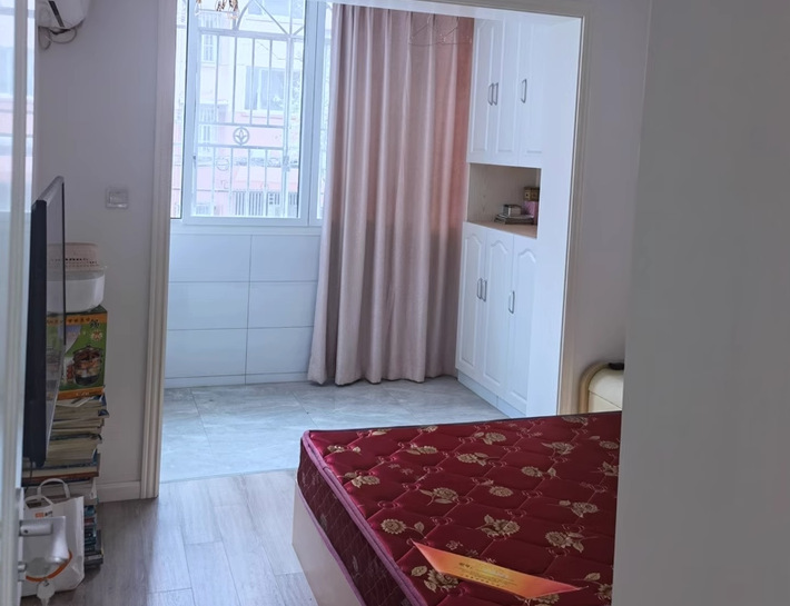 上海市浦东新区金光小区77栋2F 