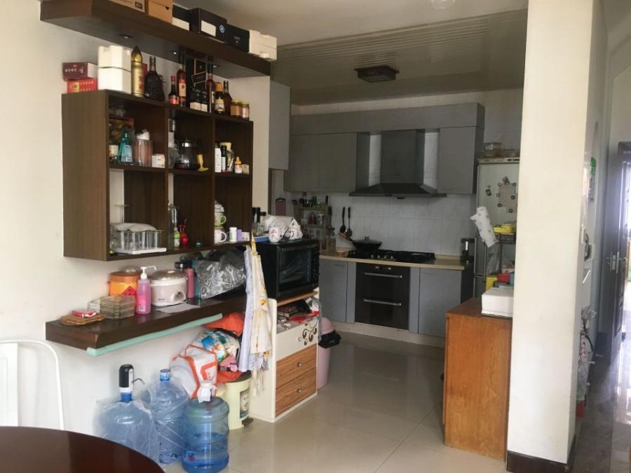 上海市松江区檀香花苑158栋 