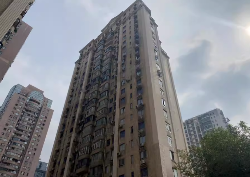 上海市浦东新区珠江玫瑰花园13栋22F 