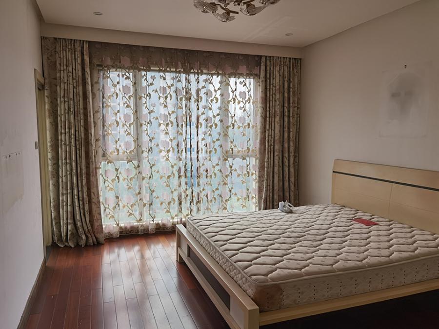 上海市宝山区万科四季花城5栋5F 