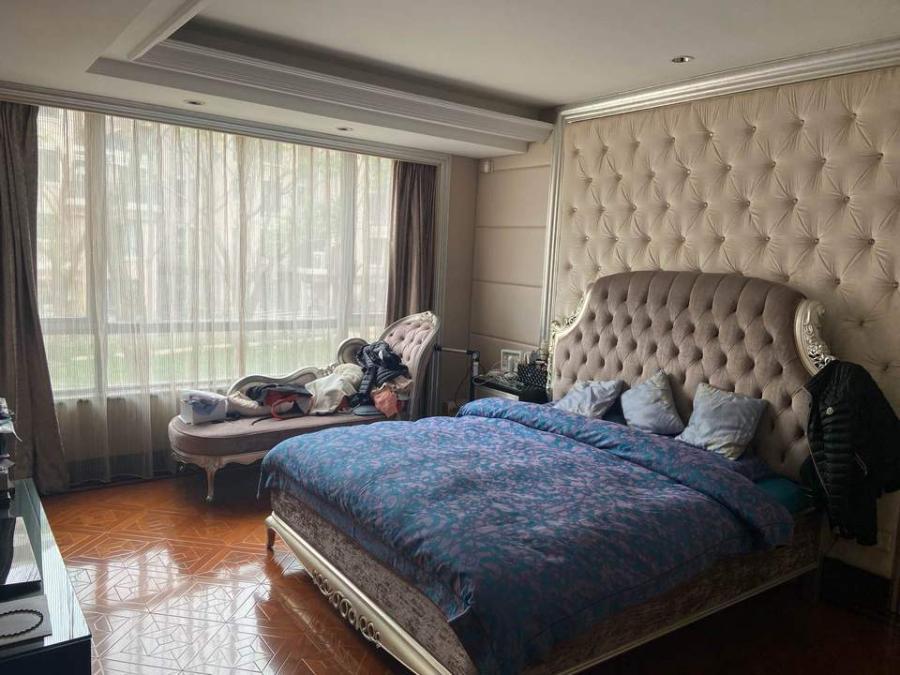 上海市浦东新区上海滩花园洋房43栋2F 