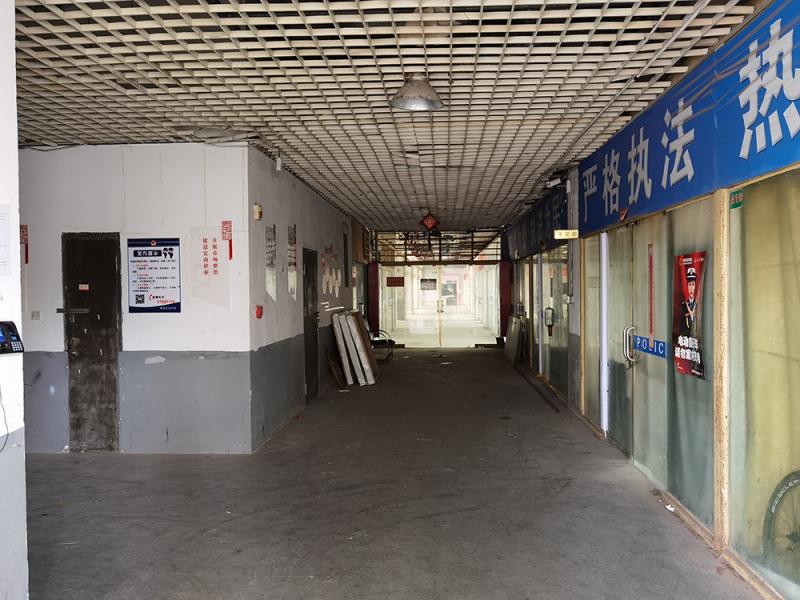 上海市奉贤区上海祥奉建材综合市场新奉公路6330栋1-4F及地下1F 