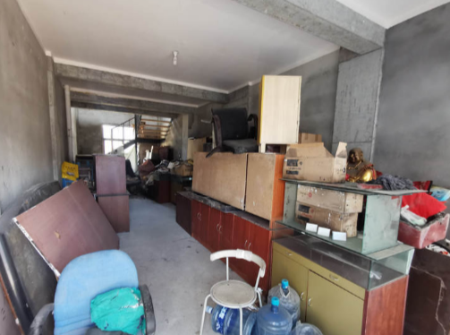 上海市金山区荣禄苑新华东路63弄9栋1-2F 