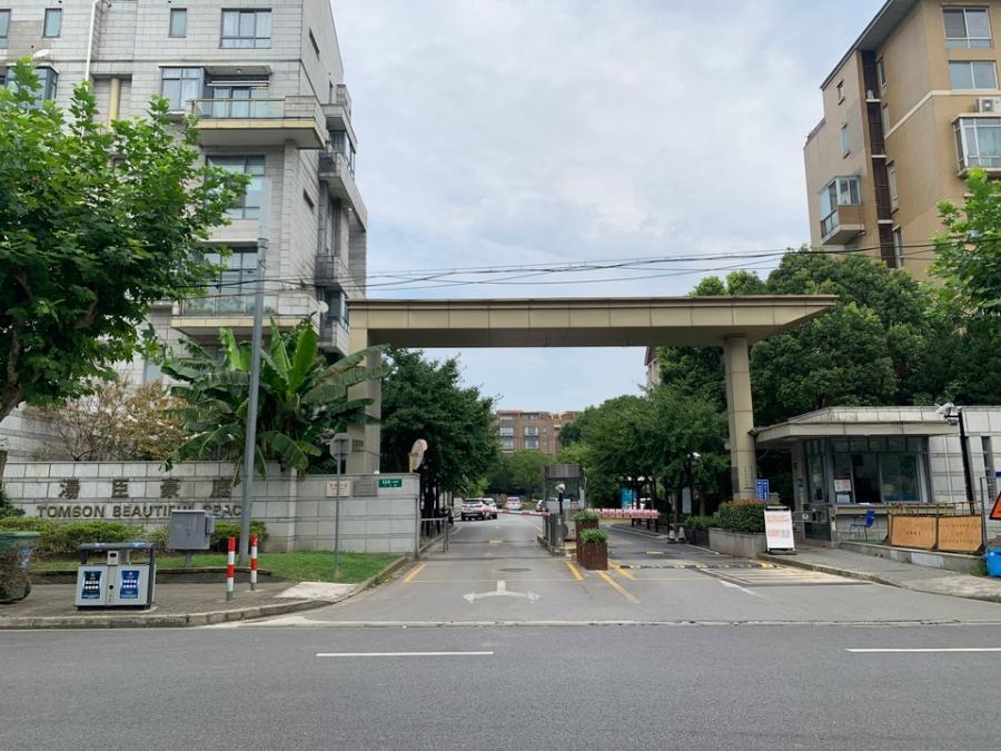 上海市浦东新区汤臣豪庭115栋1F 