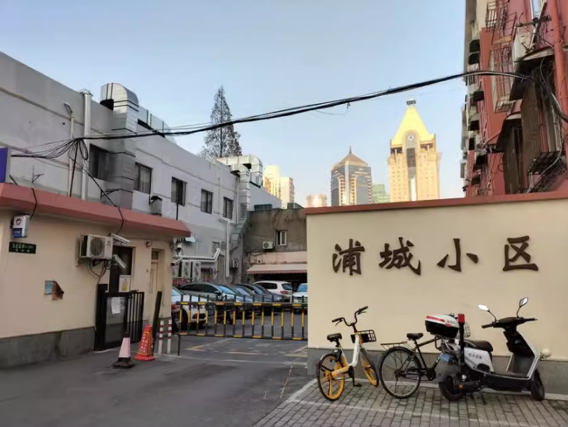 上海市浦东新区浦城小区8栋6F 