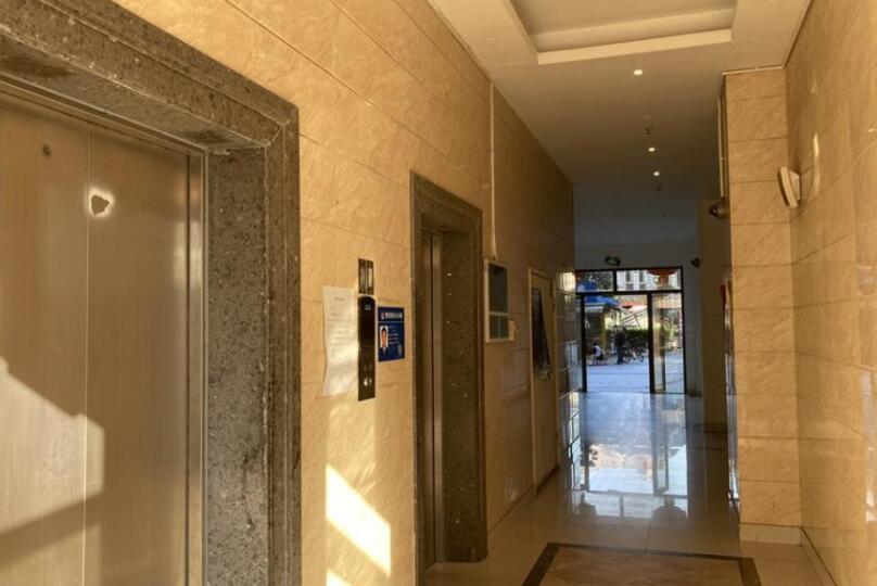 上海市浦东新区高桥红坊张杨北路5690弄9栋3F 