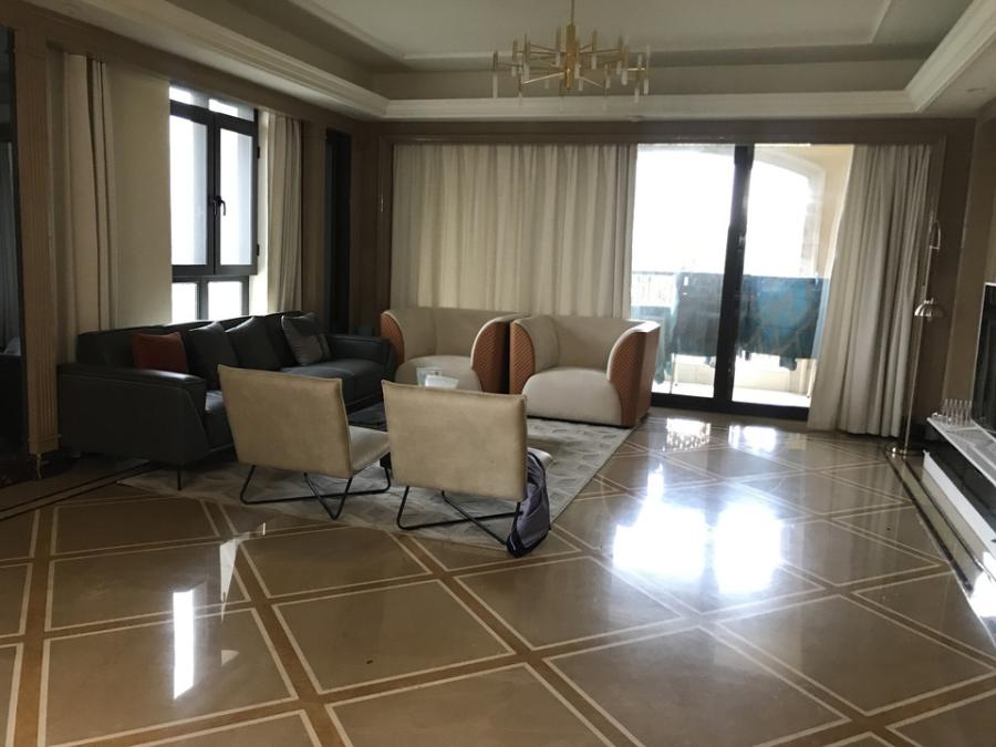 上海市浦东新区绿城玉兰花园7栋3F 