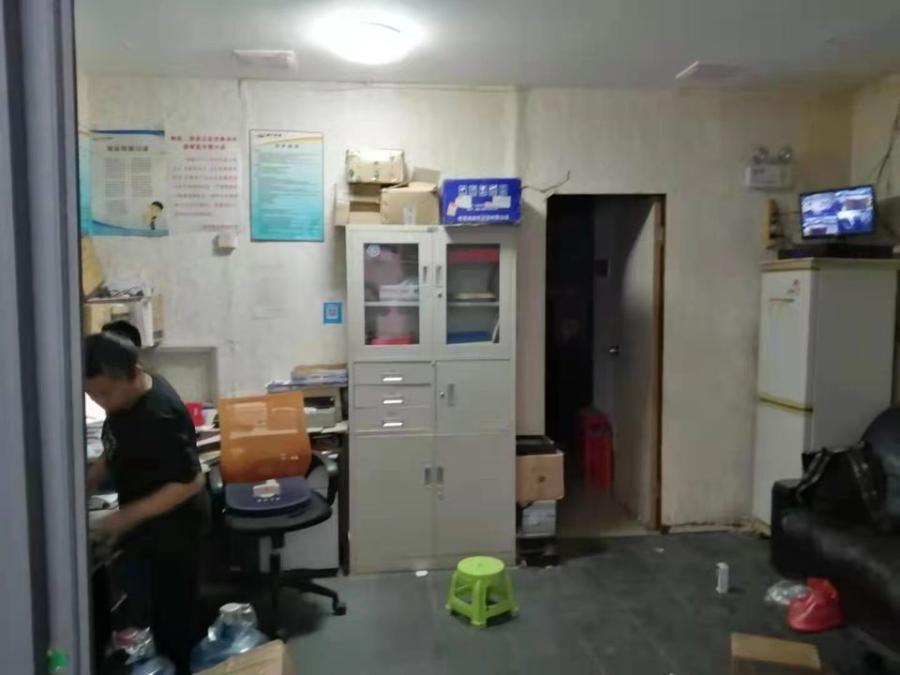 上海市普陀区上海苏堤春晓名苑沿街商铺长寿路820弄90栋、92栋各1F-2F 