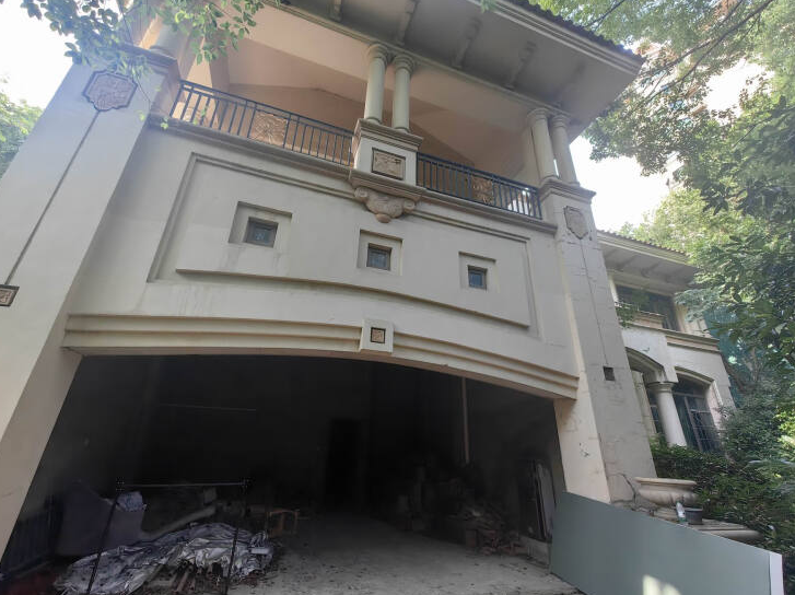 上海市松江区米兰诺贵都泗泾镇1-12栋 