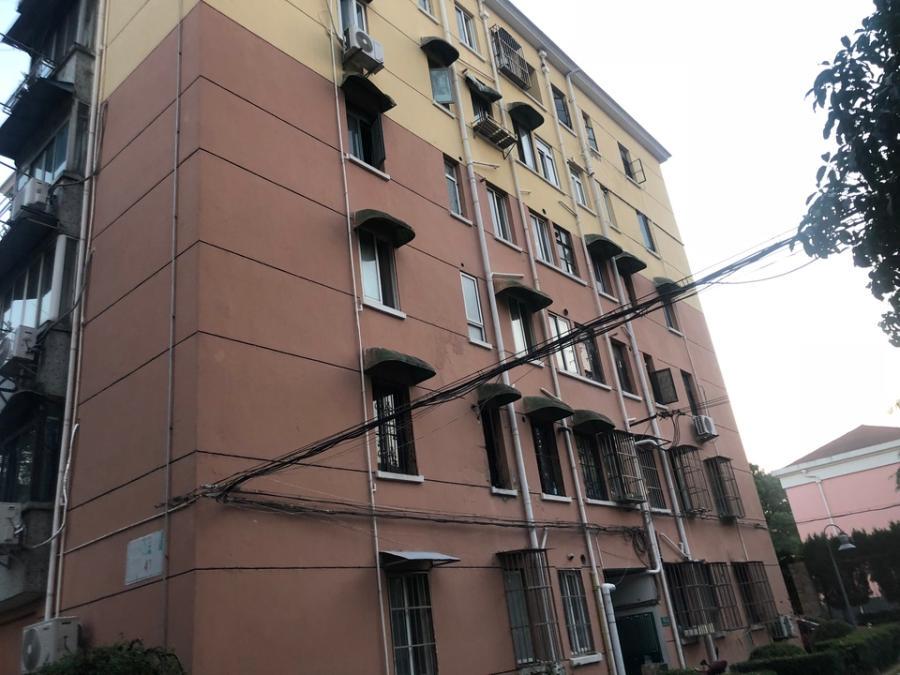 上海市闵行区绿梅三村43栋6F 