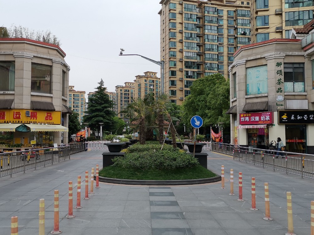 上海市浦东新区绿洲康城亲水湾28栋1F 