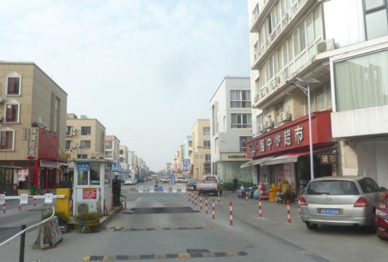 上海市浦东新区上海浦东国际服装服饰时尚中心川图路302栋23幢丙1-4F 