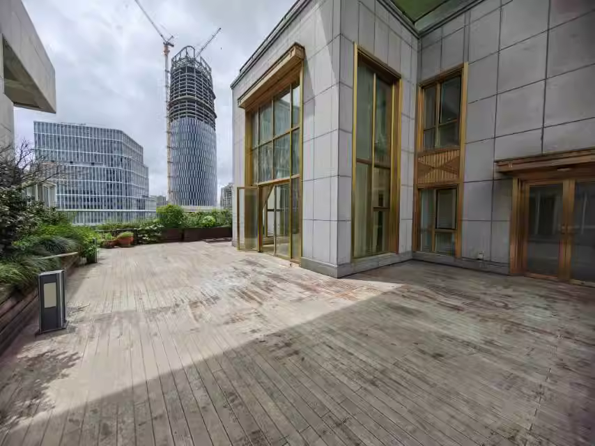 上海市黄浦区淮海晶华2栋17F 