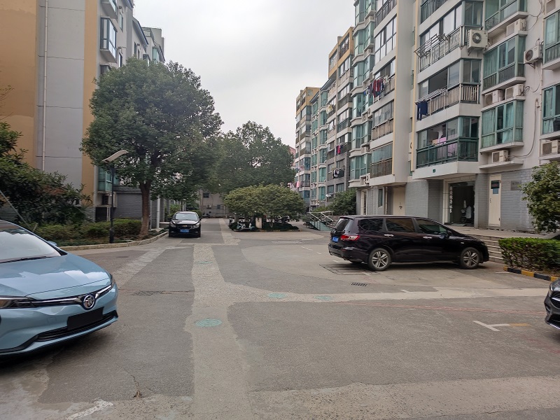 上海市金山区鸿越华庭14栋6F 