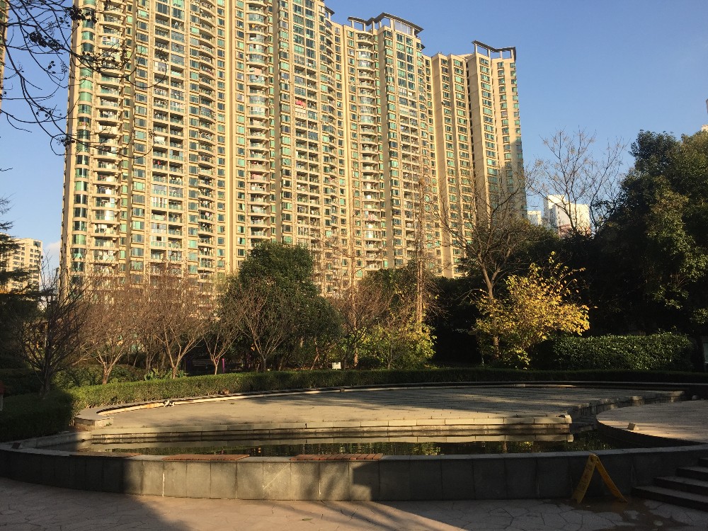 上海市虹口区瑞虹新城1栋33F 