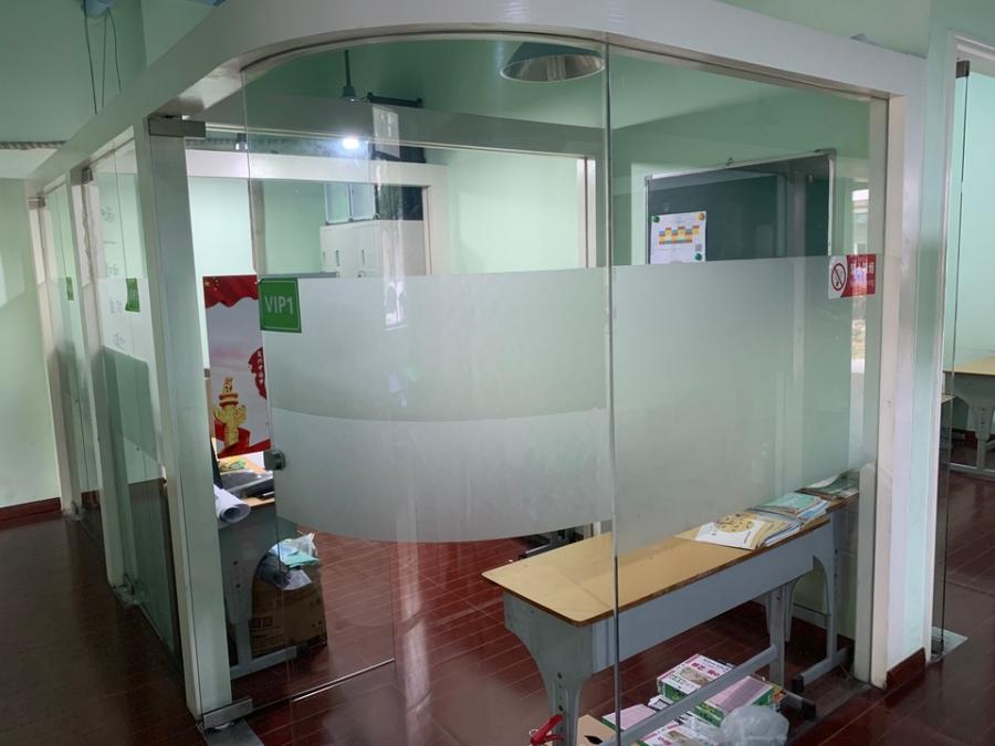 上海市青浦区重固世纪商业广场重固镇大街590栋3幢1F 